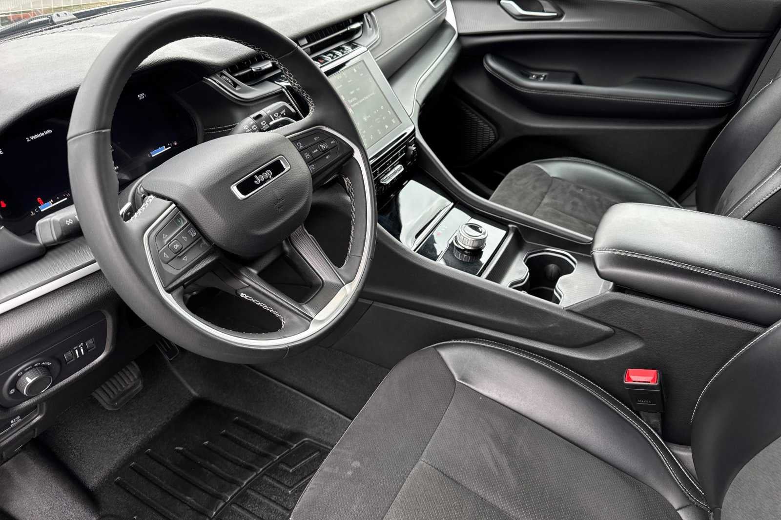 2023 Jeep Grand Cherokee L Altitude X 4x4