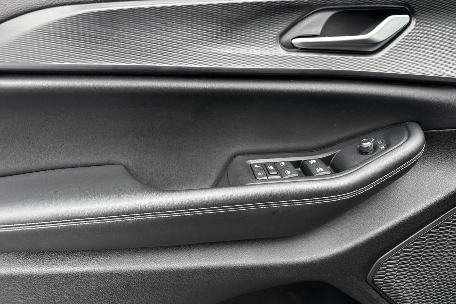 2023 Jeep Grand Cherokee L Altitude X 4x4
