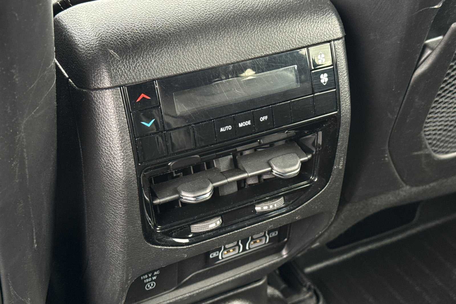 2023 Jeep Grand Cherokee L Altitude X 4x4