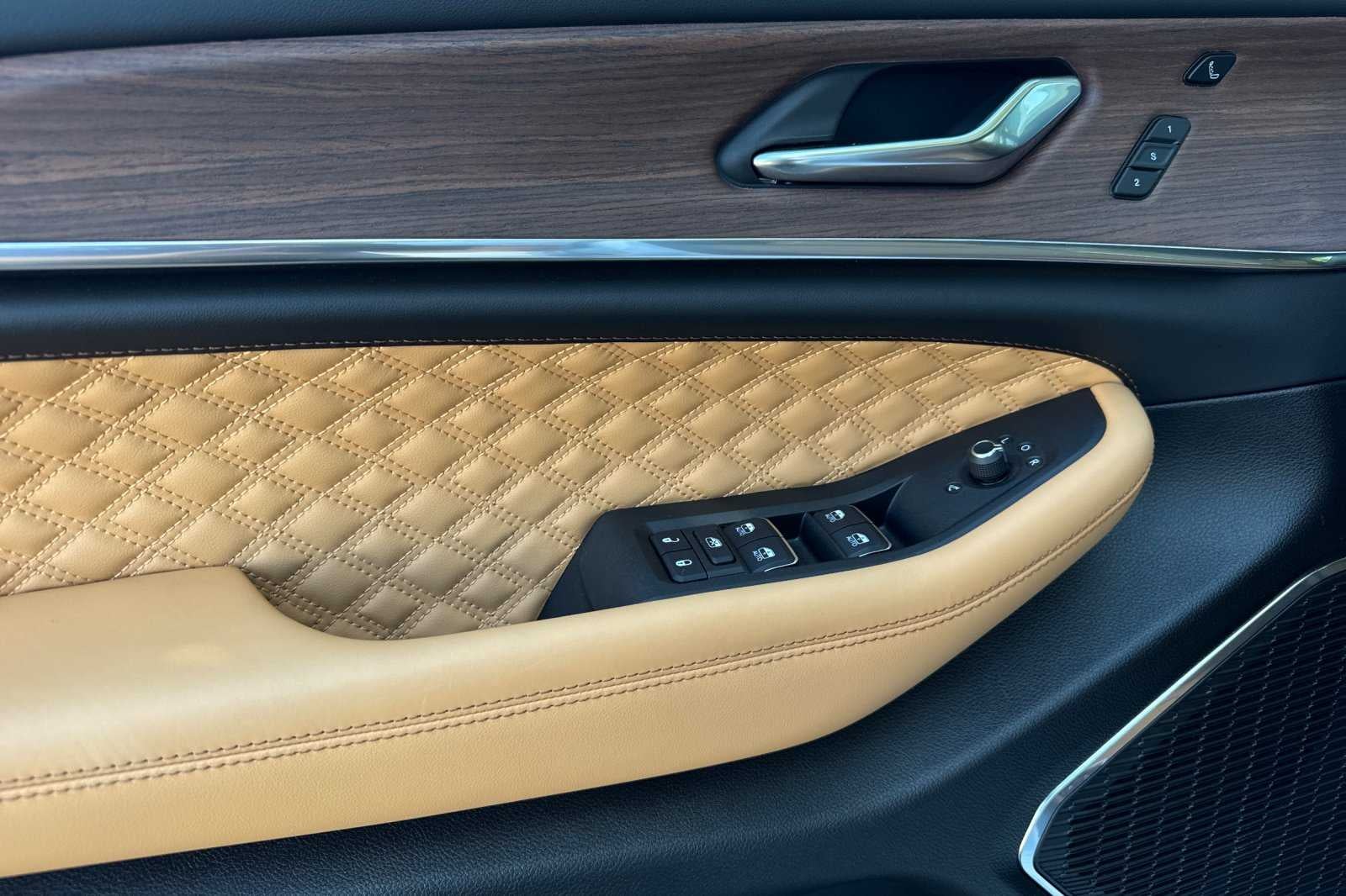 2025 Jeep Grand Cherokee L Summit 4x4