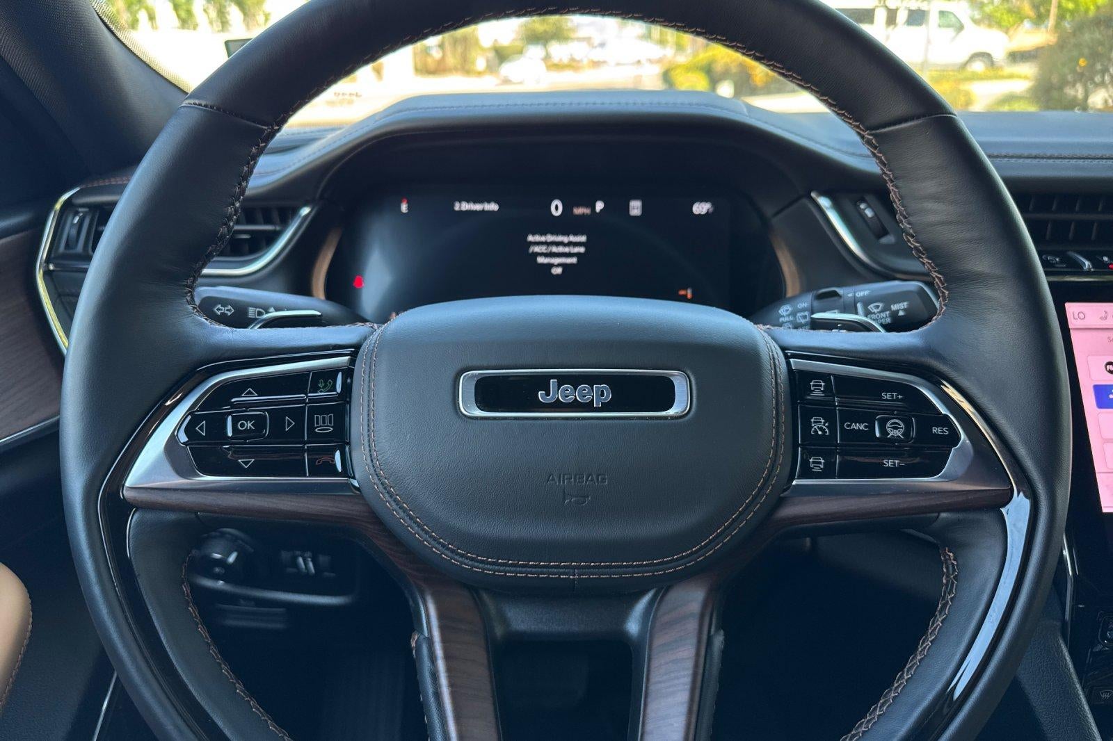 2025 Jeep Grand Cherokee L Summit 4x4