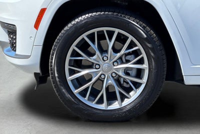 2025 Jeep Grand Cherokee L Summit 4x4