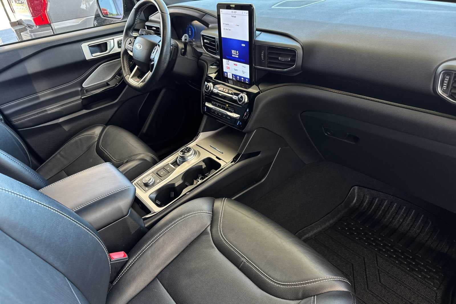 2022 Ford Explorer ST