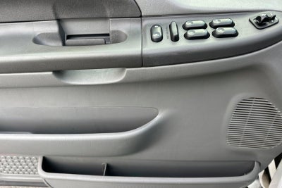 2002 Ford Super Duty F-350 DRW XL