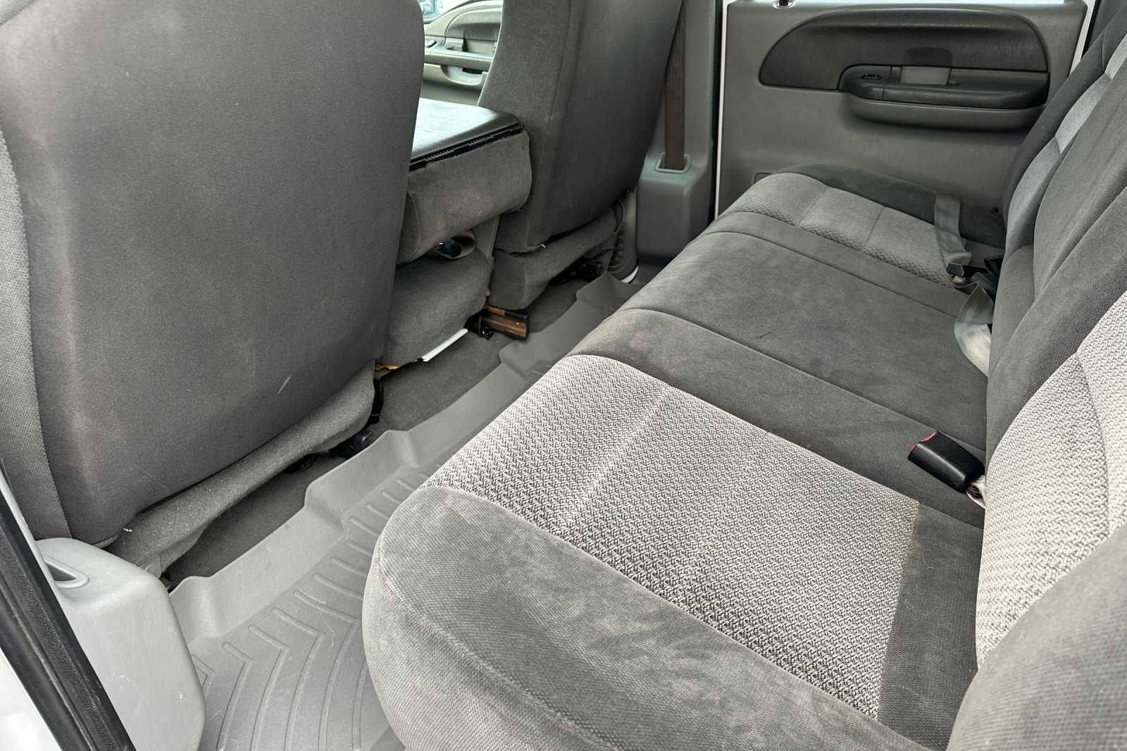 2002 Ford Super Duty F-350 DRW XL