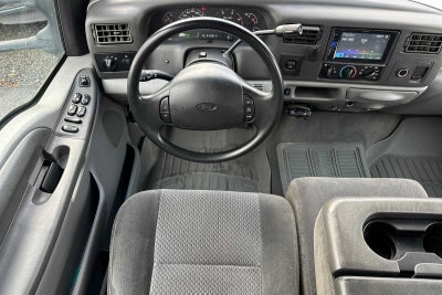 2002 Ford Super Duty F-350 DRW XL