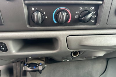 2002 Ford Super Duty F-350 DRW XL