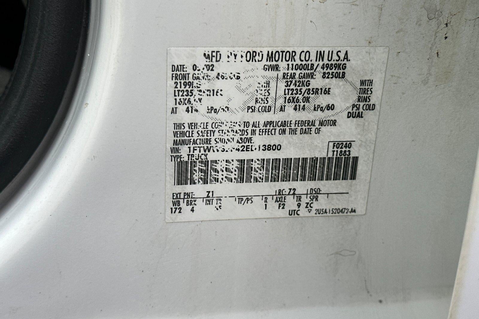 2002 Ford Super Duty F-350 DRW XL