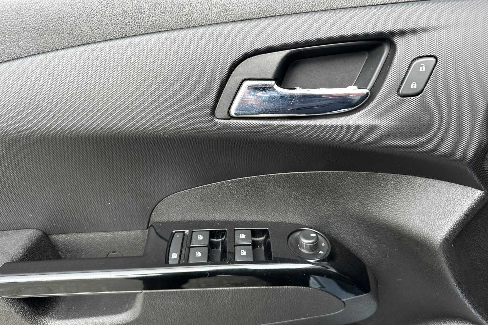 2018 Chevrolet Sonic LT