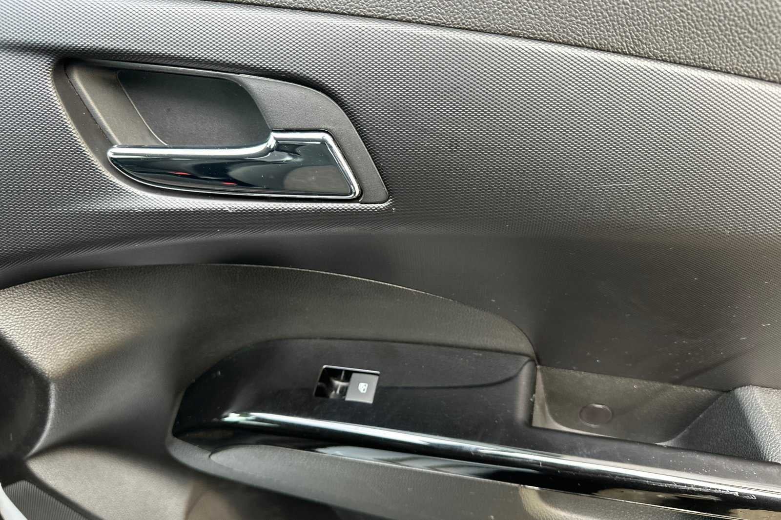 2018 Chevrolet Sonic LT