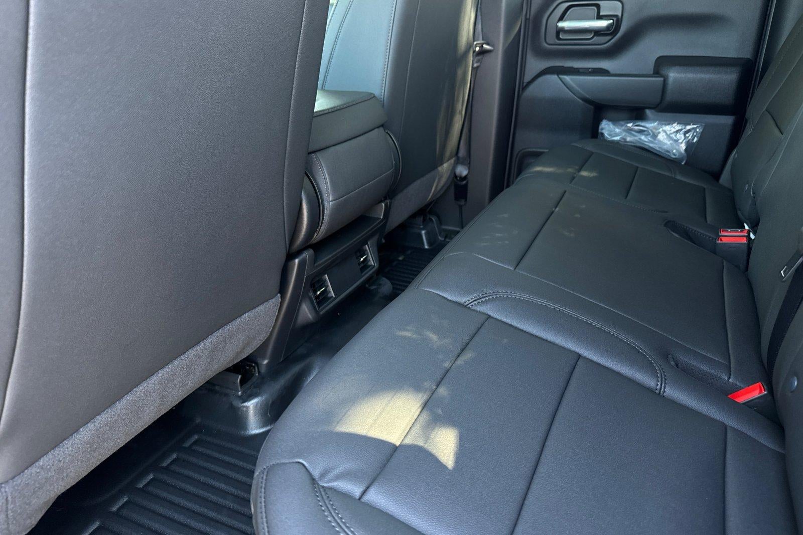 2026 Chevrolet Silverado 3500 HD WT DRW