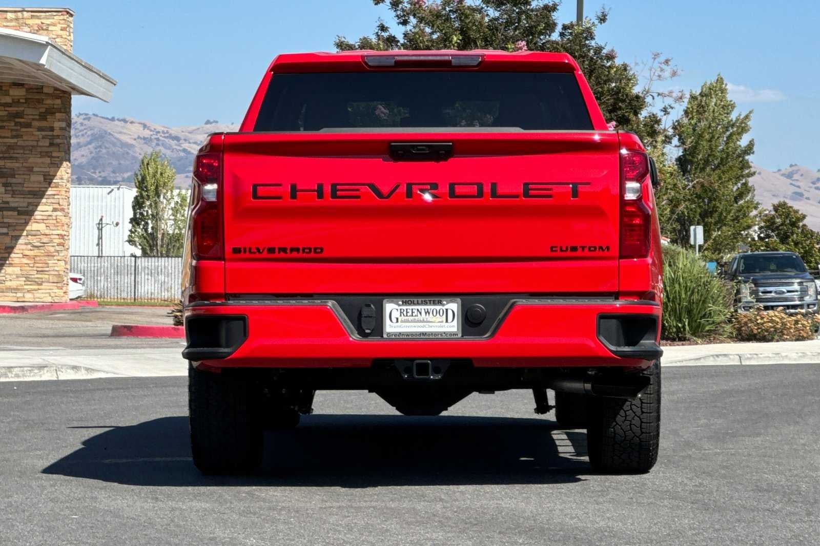 2026 Chevrolet Silverado 1500 Custom