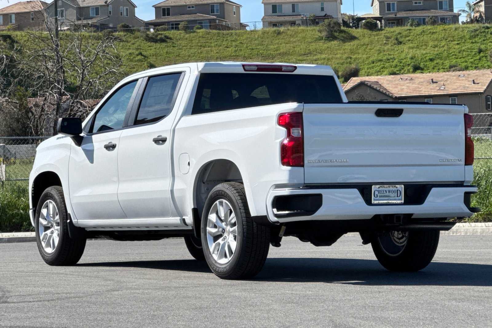 2026 Chevrolet Silverado 1500 Custom