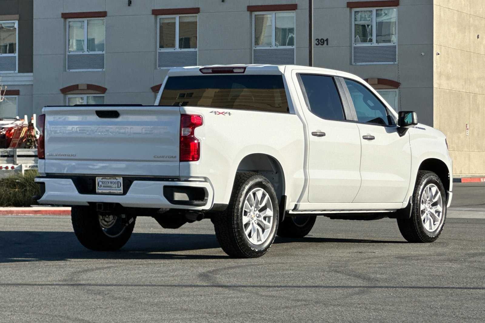 2026 Chevrolet Silverado 1500 Custom