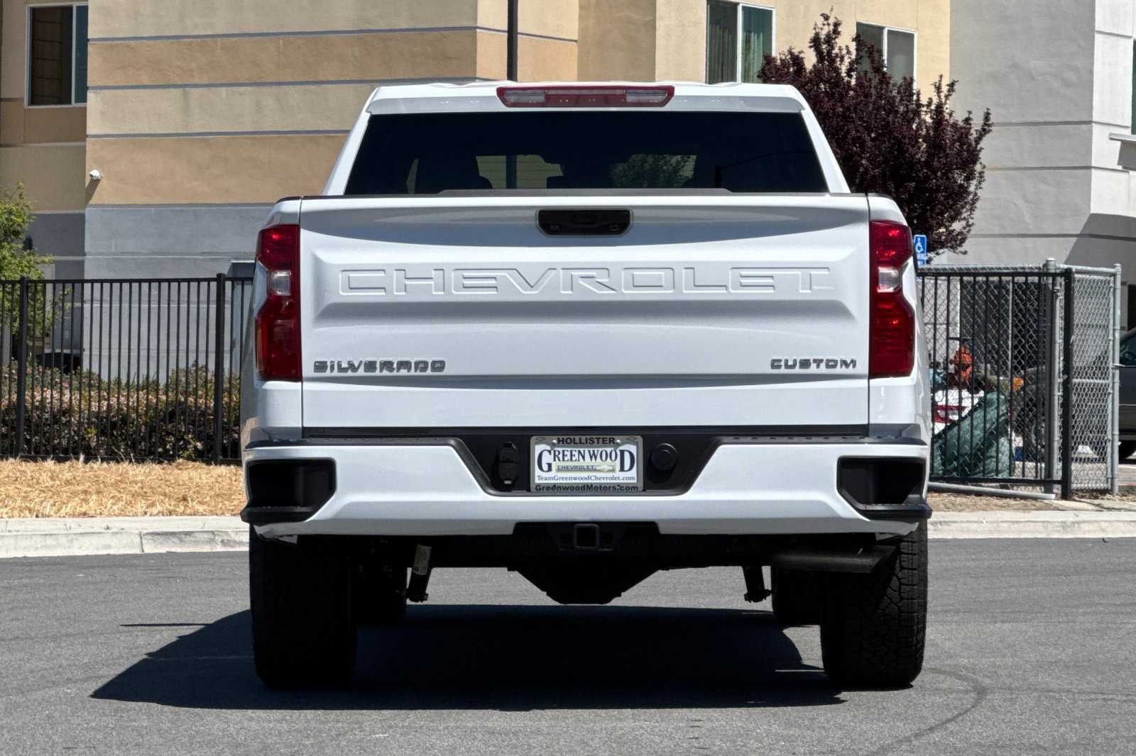 2026 Chevrolet Silverado 1500 Custom