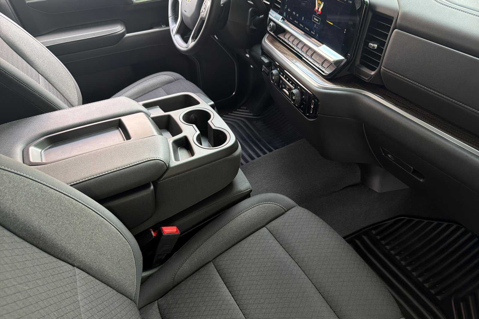 2025 Chevrolet Silverado 1500 LT (2FL)