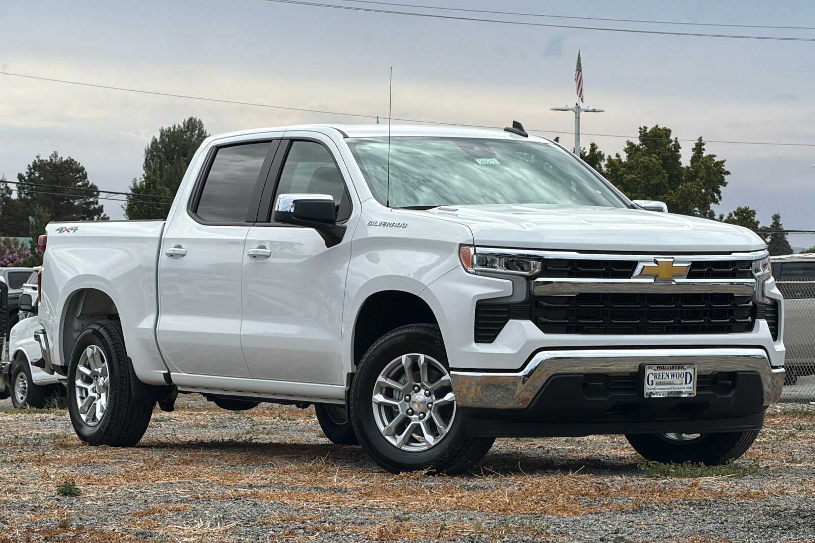 2026 Chevrolet Silverado 1500 LT (2FL)