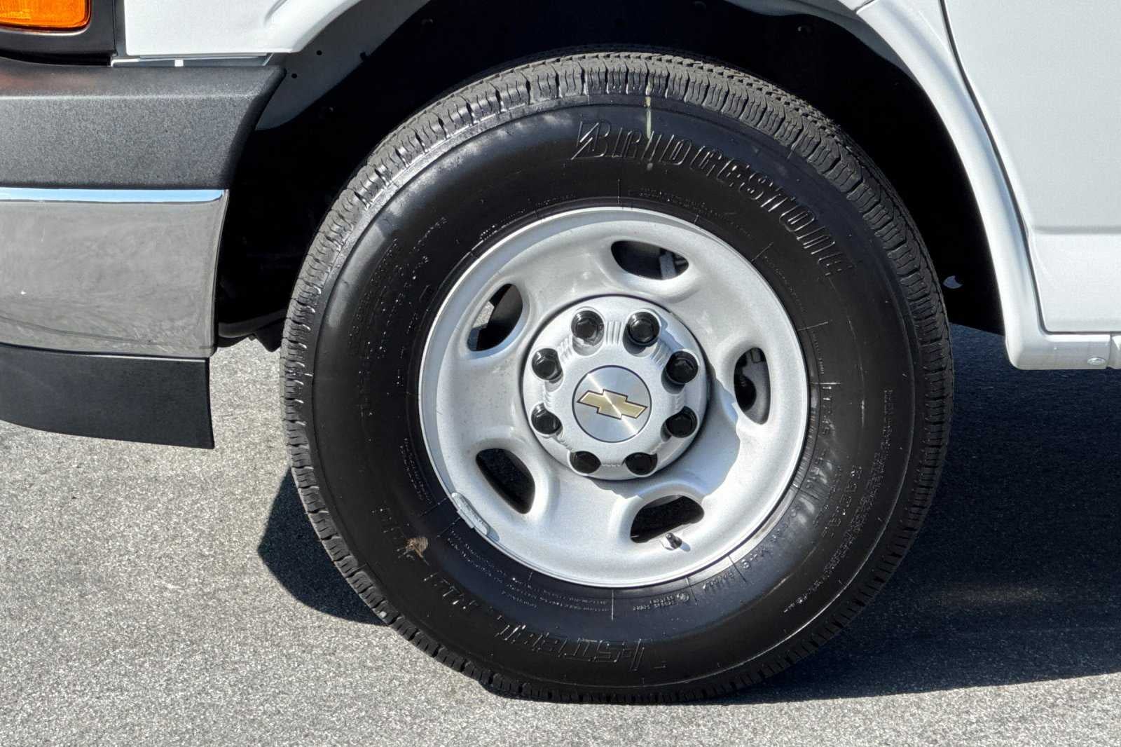 2025 Chevrolet Express Cargo Base