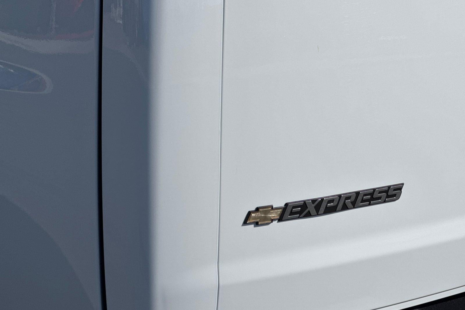 2025 Chevrolet Express Cargo Base