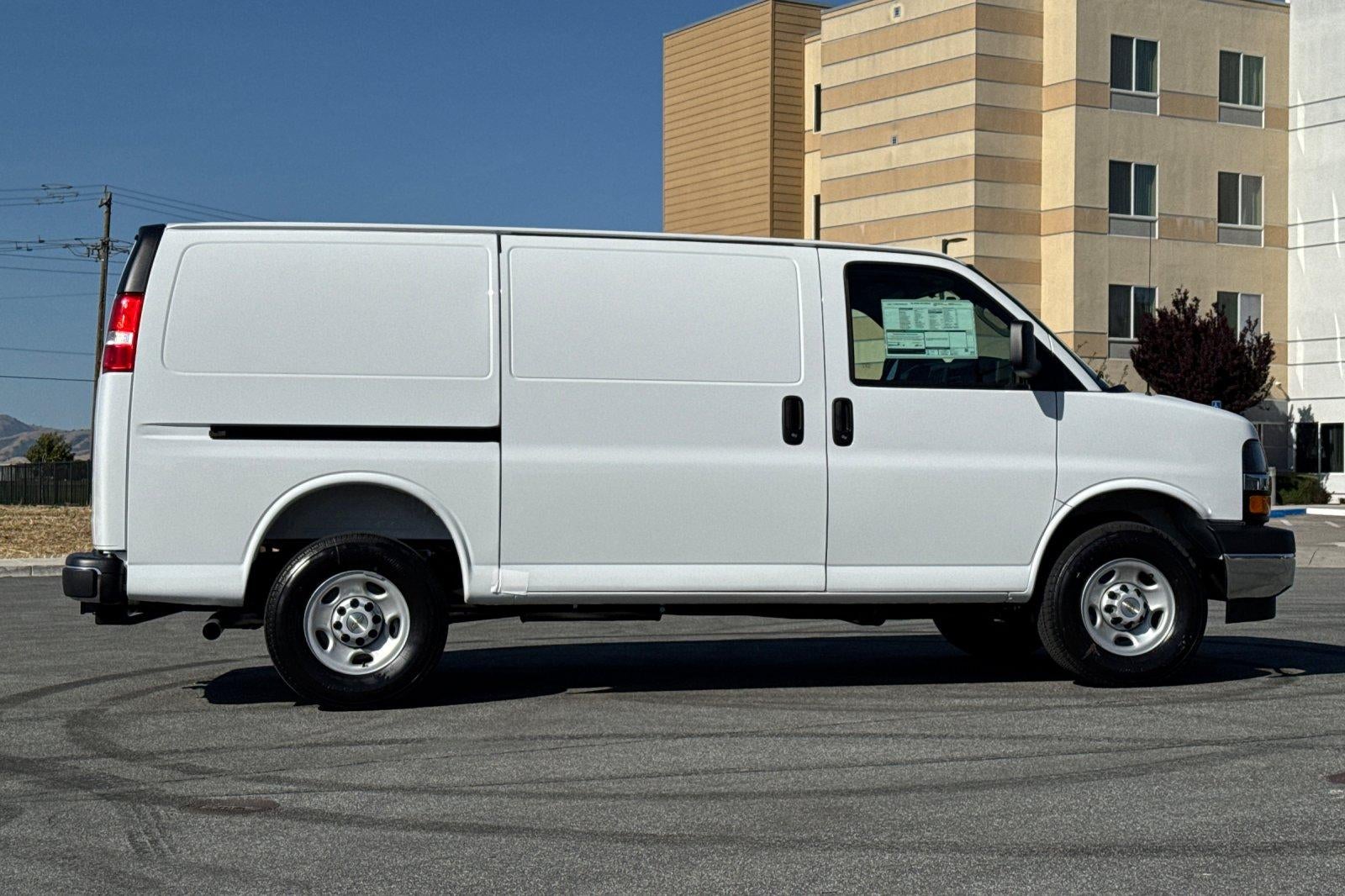 2025 Chevrolet Express Cargo Base