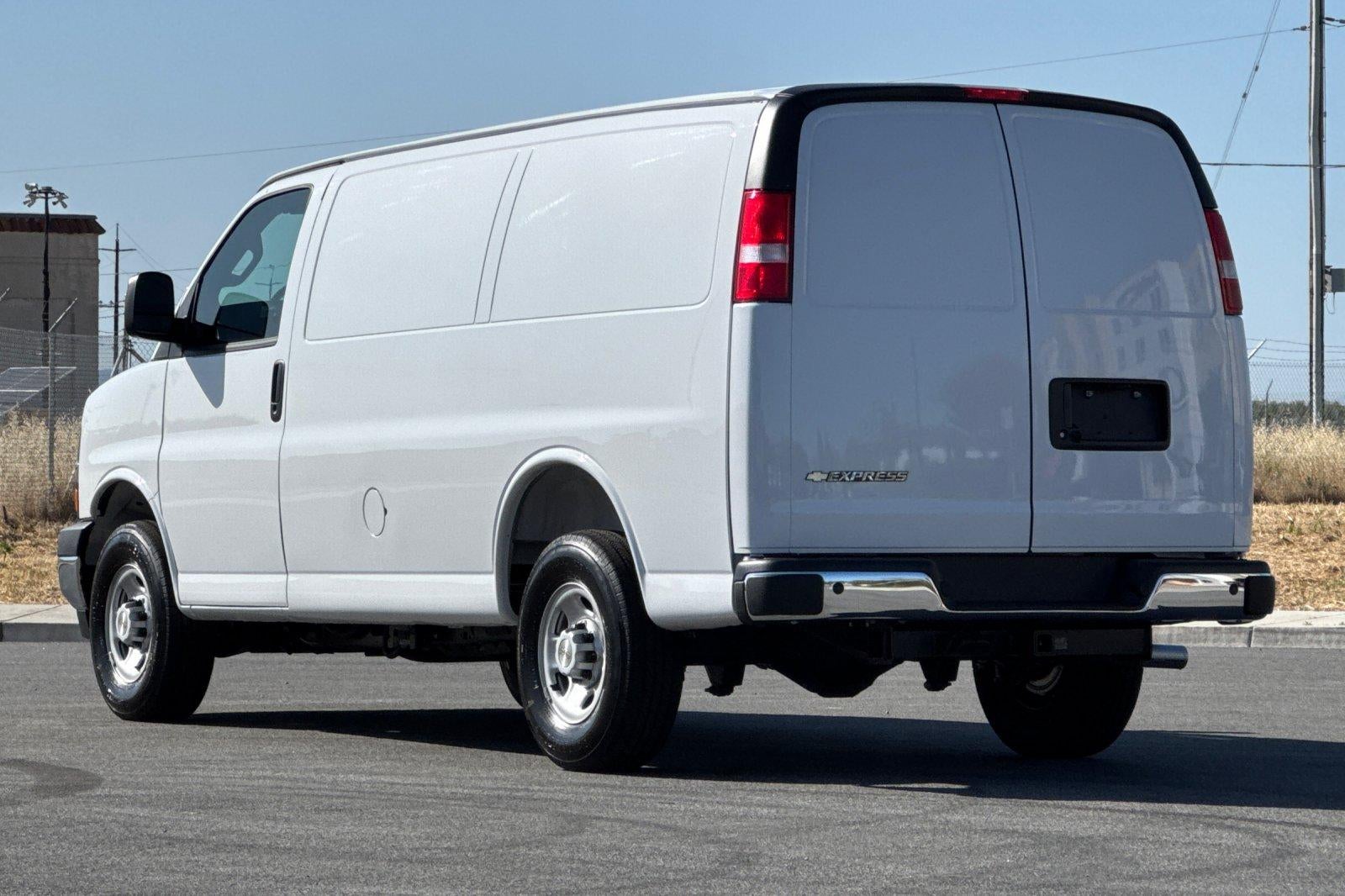 2025 Chevrolet Express Cargo Base