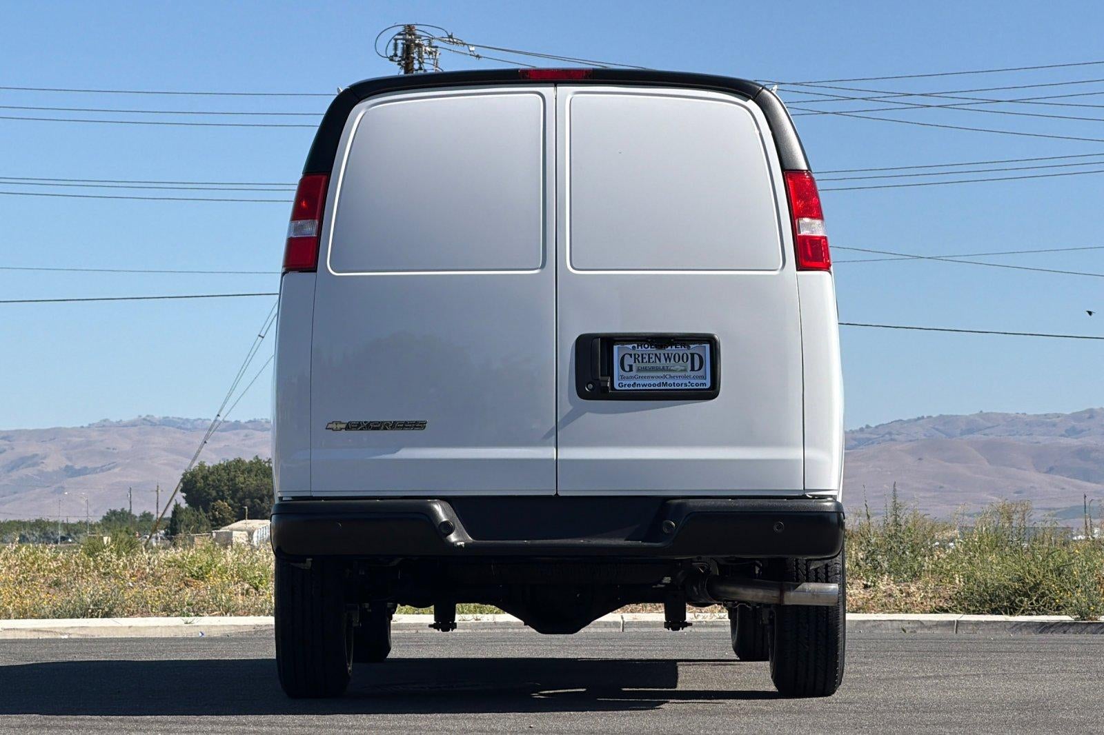 2026 Chevrolet Express Cargo Base