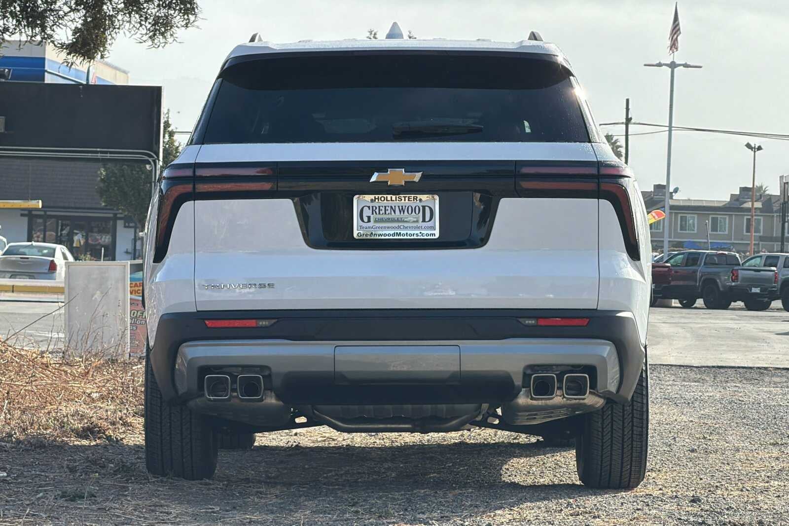 2027 Chevrolet Traverse LT
