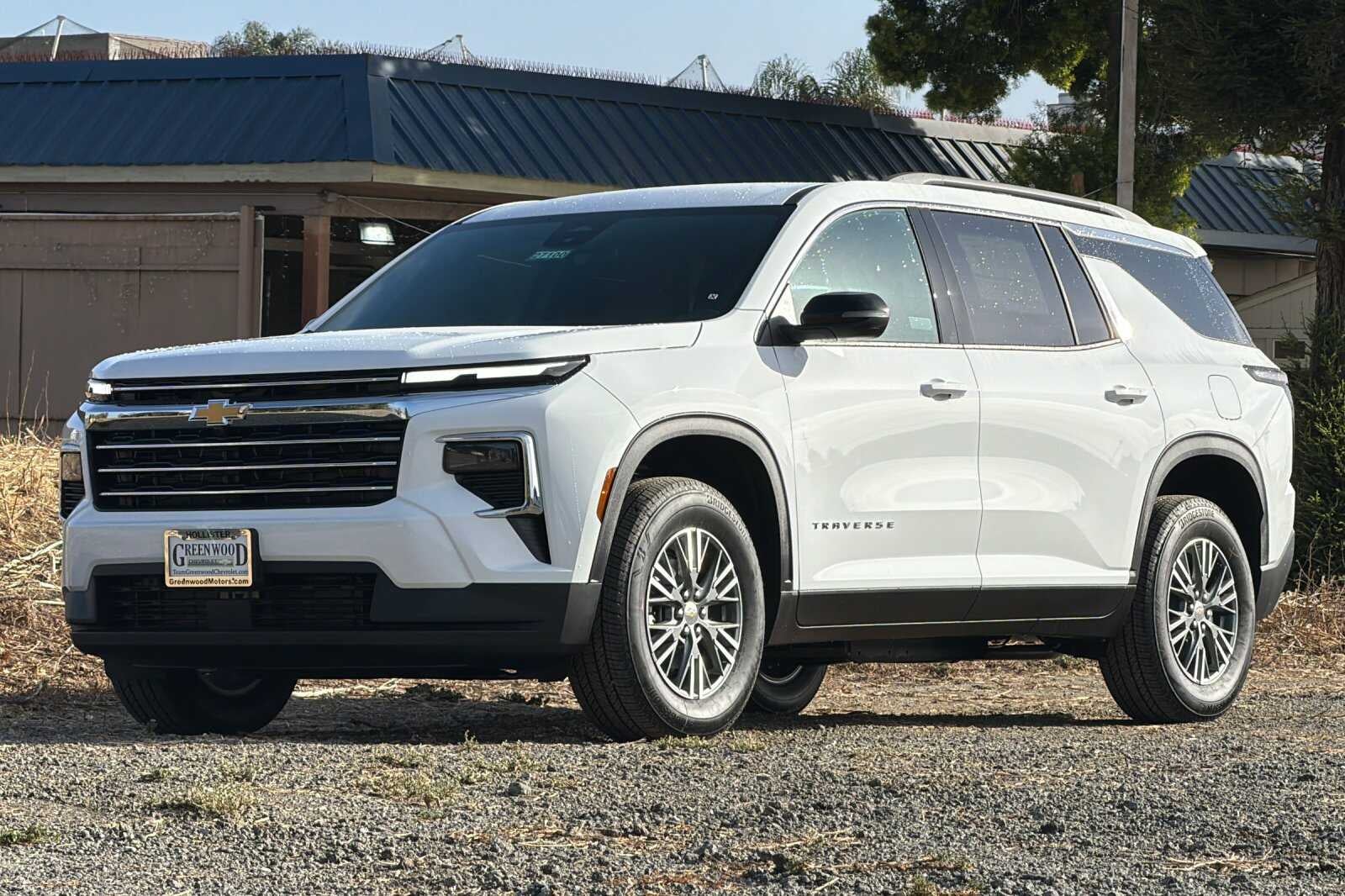 2027 Chevrolet Traverse LT