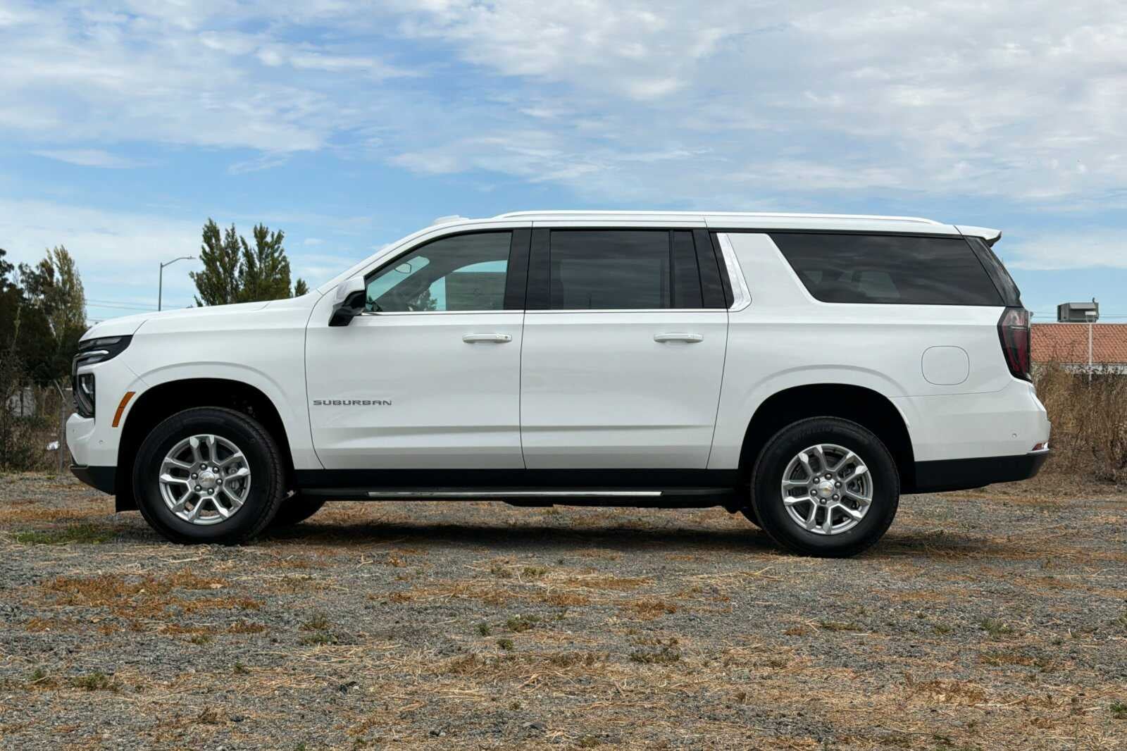 2026 Chevrolet Suburban LS