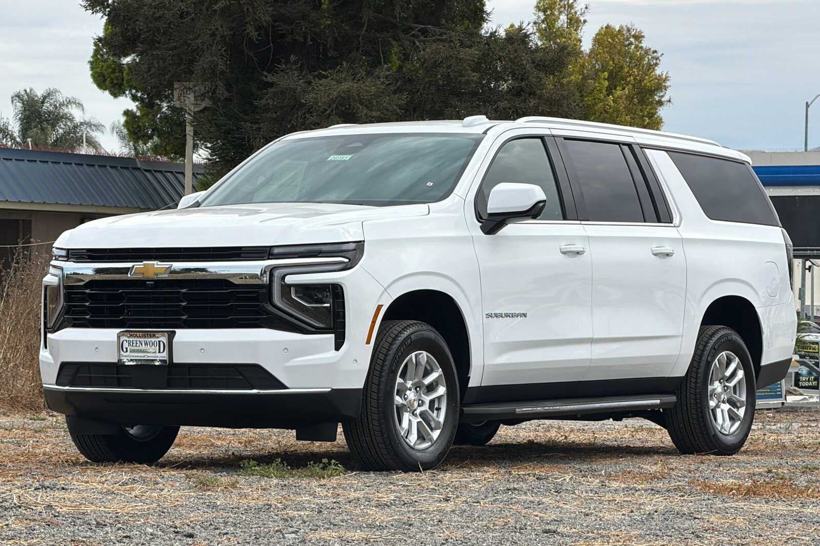 2026 Chevrolet Suburban LS