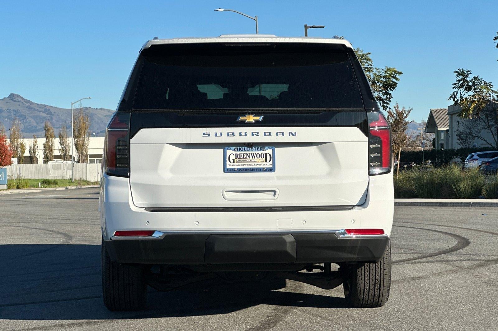 2026 Chevrolet Suburban LS