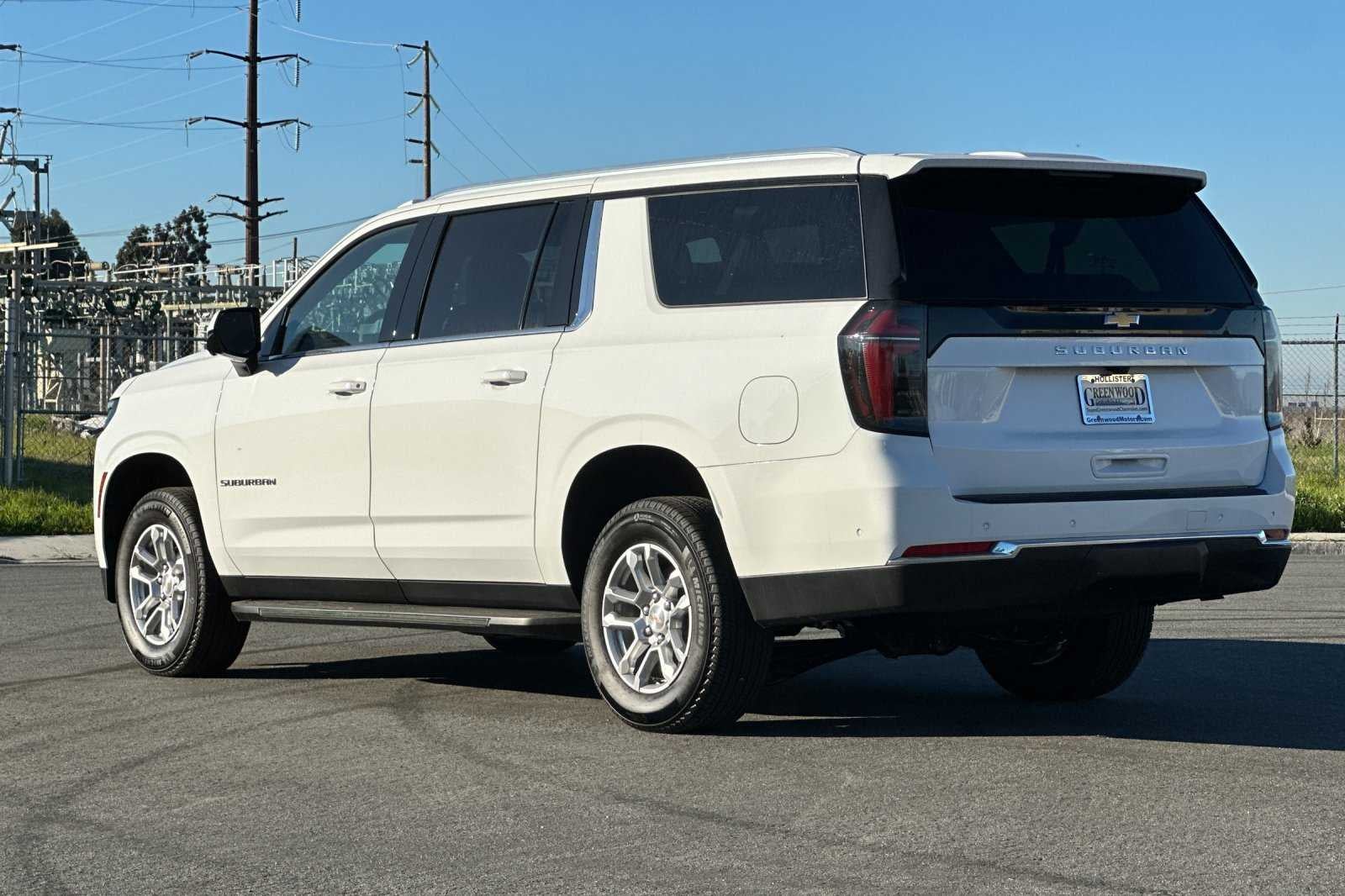 2026 Chevrolet Suburban LS