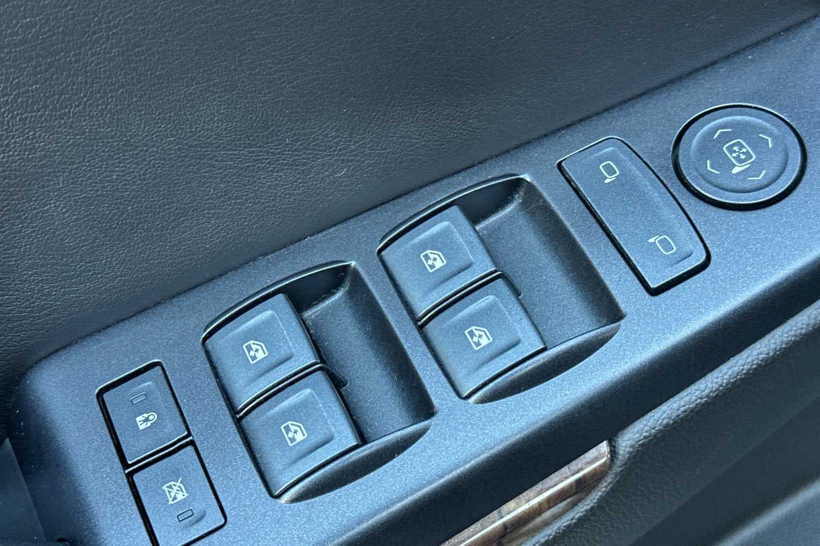 2019 Chevrolet Tahoe LS Custom Midnight Edition