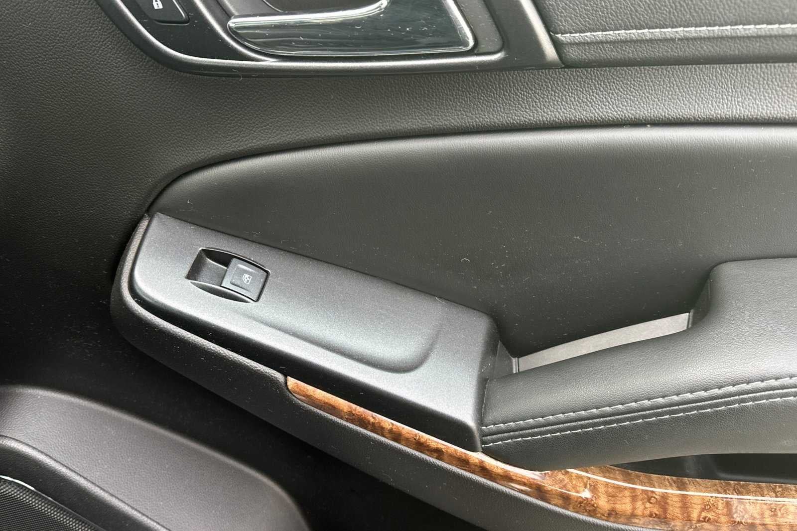 2016 Chevrolet Suburban LTZ