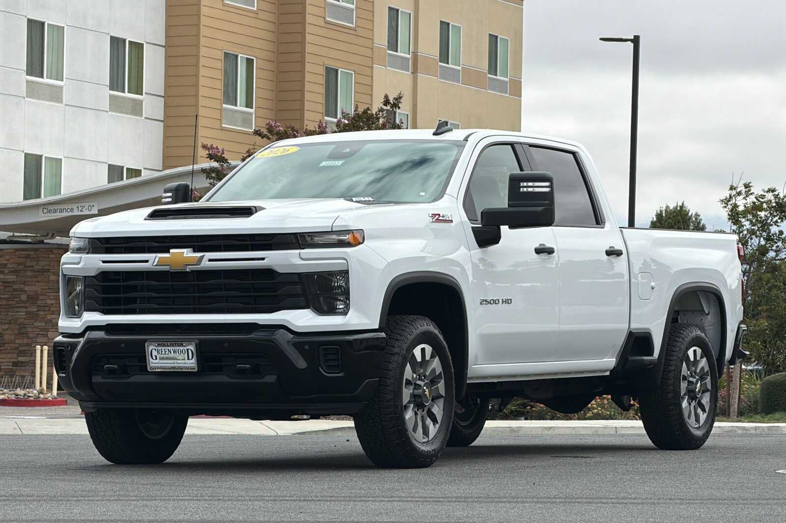 2026 Chevrolet Silverado 2500 HD Custom
