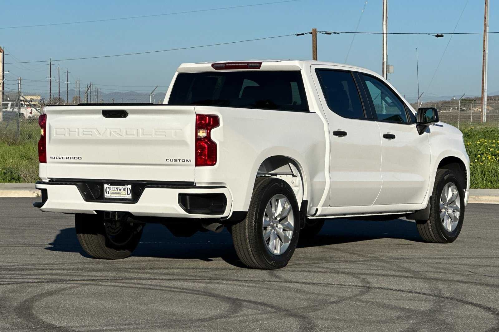 2026 Chevrolet Silverado 1500 Custom