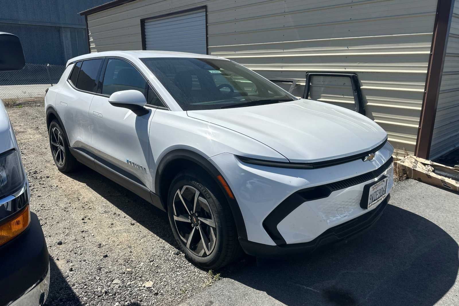 2026 Chevrolet Equinox EV 1LT FWD's photo