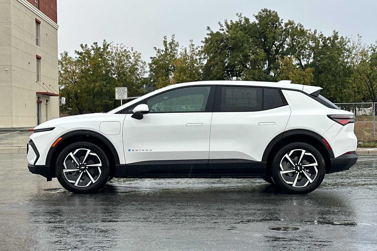 2026 Chevrolet Equinox EV LT