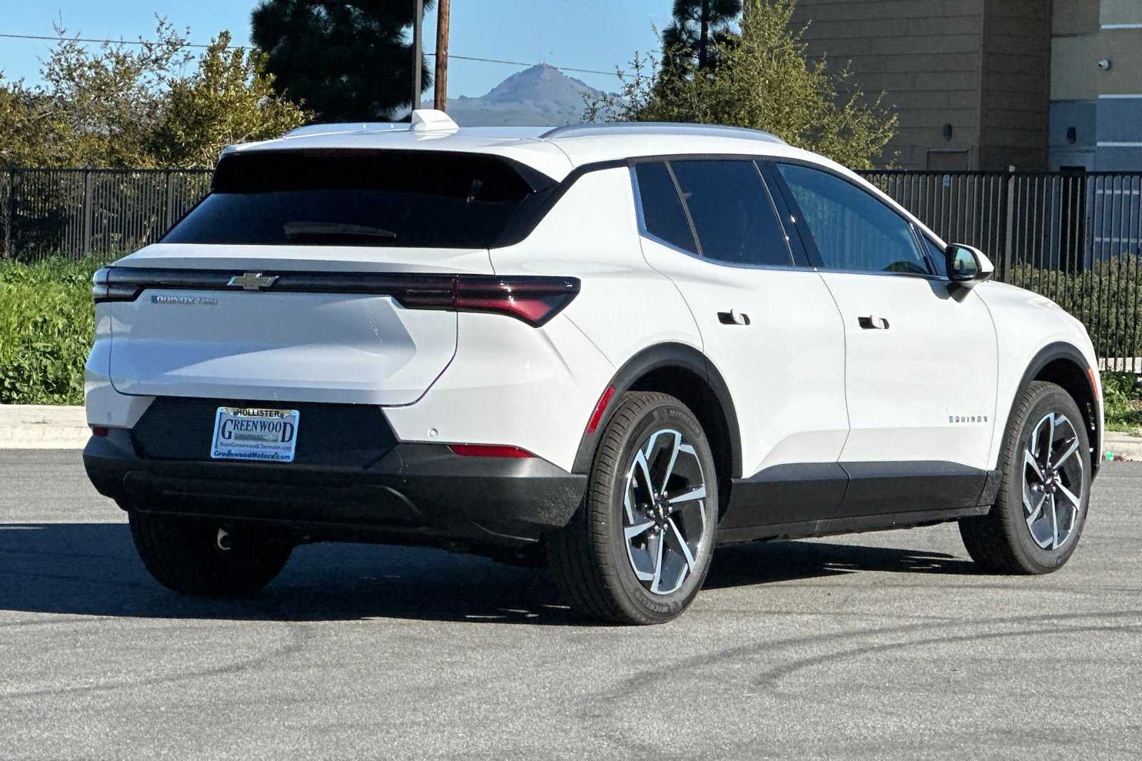 2026 Chevrolet Equinox EV LT