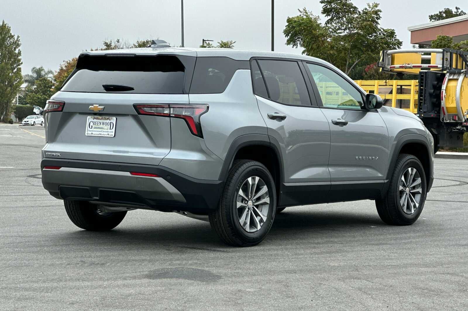 2027 Chevrolet Equinox LT
