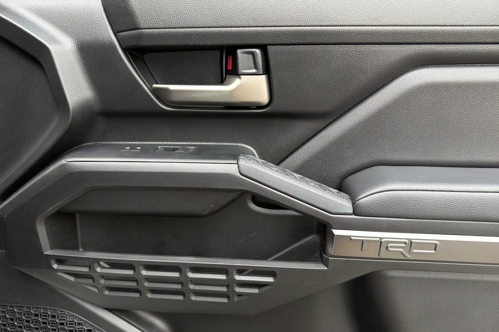 2025 Toyota Tacoma Hybrid TRD Sport 4WD
