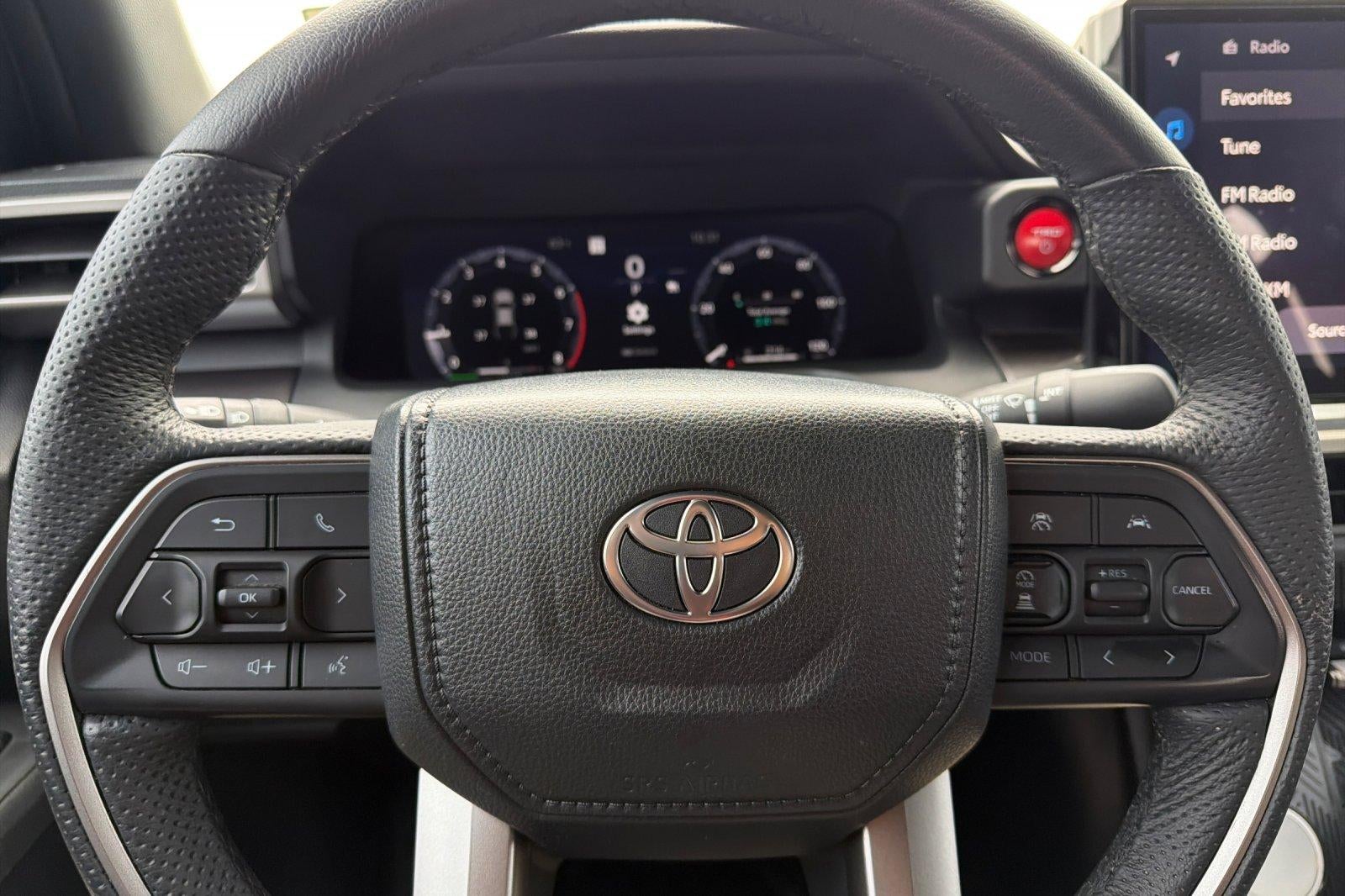 2025 Toyota Tacoma Hybrid TRD Sport 4WD