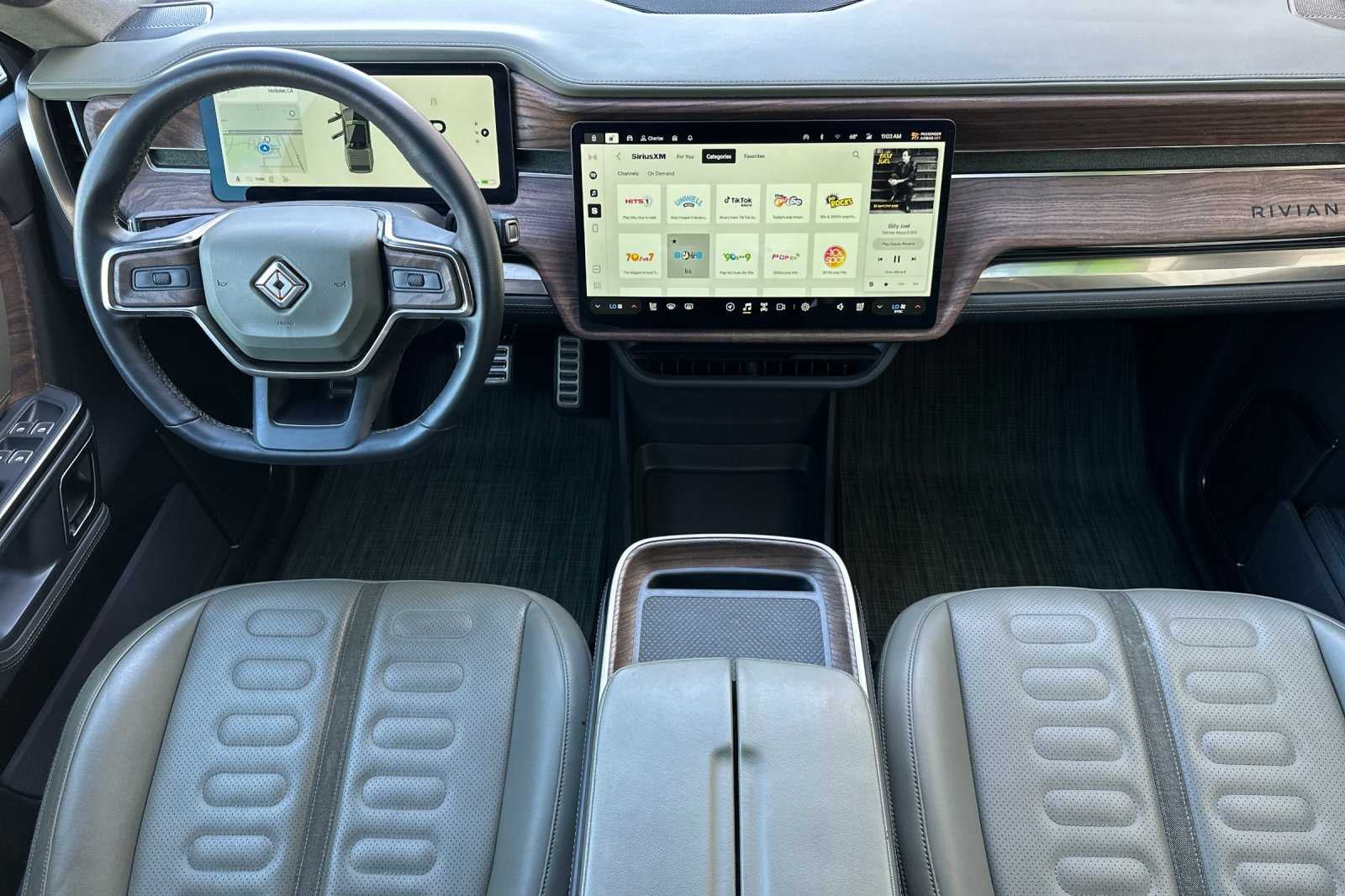 2022 RIVIAN R1T Adventure Package