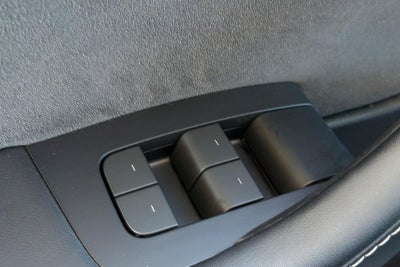 2024 Tesla Model Y Base
