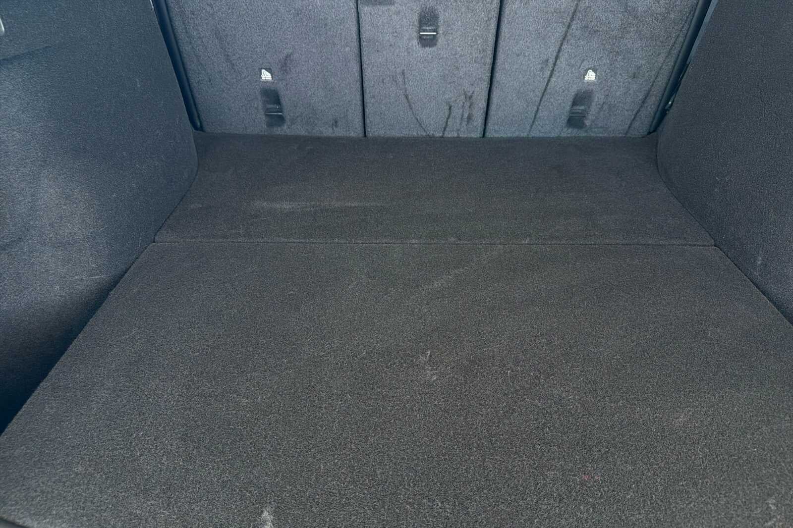2024 Tesla Model Y Base