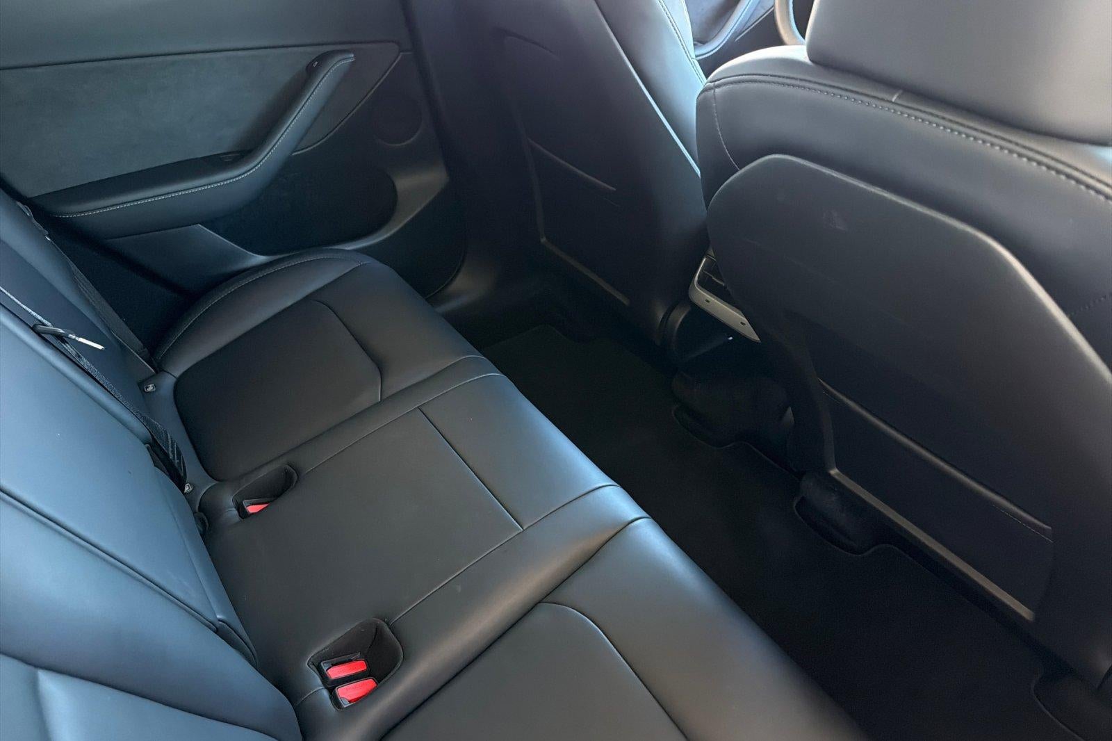 2024 Tesla Model Y Base