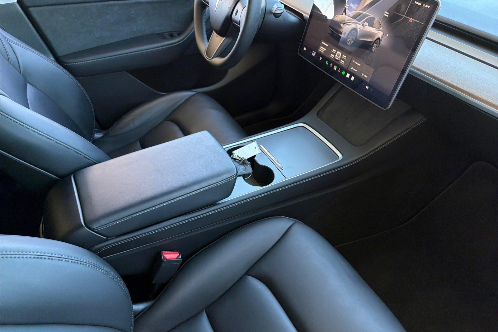 2024 Tesla Model Y Base