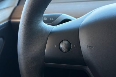 2024 Tesla Model Y Base