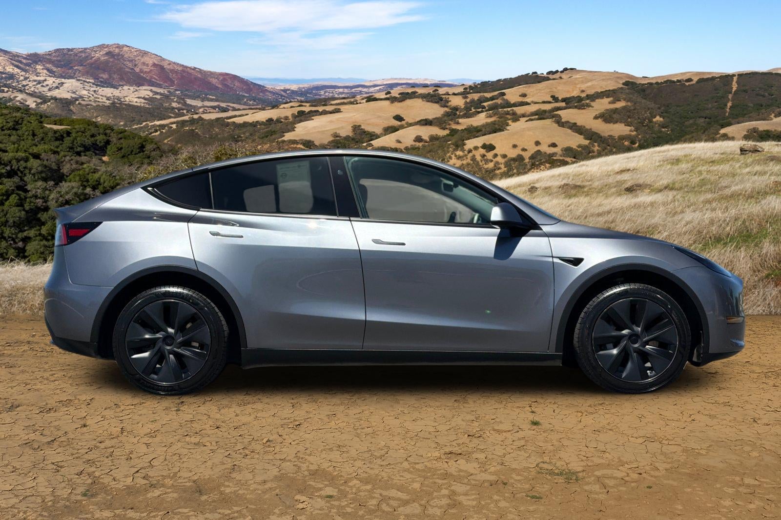 2024 Tesla Model Y Base