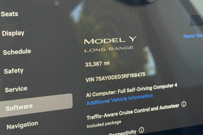 2024 Tesla Model Y Base